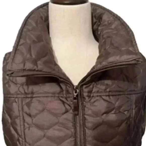Weatherproof Quilted Brown Zip Front Vest Women’s Sz Small EUC - Picture 5 of 9